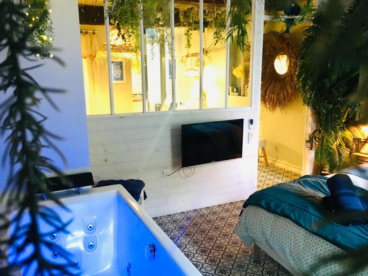 Me And Mrs Jones Suite Jacuzzi Hypercentre Montpellier Bagian luar foto